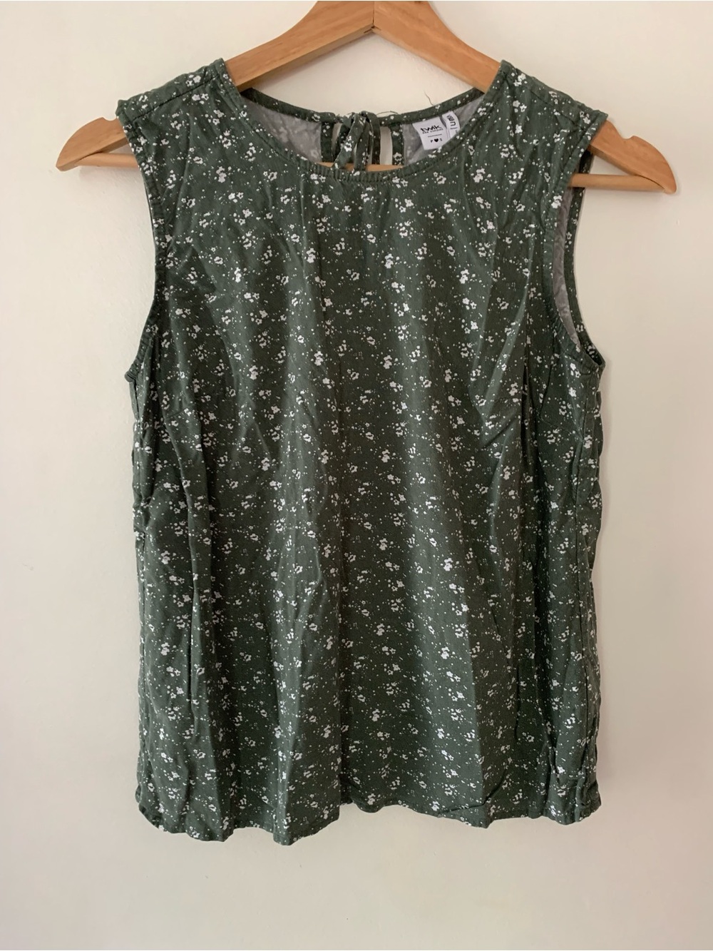 Simons Twik Sleeveless Floral Print Top in Olive Green